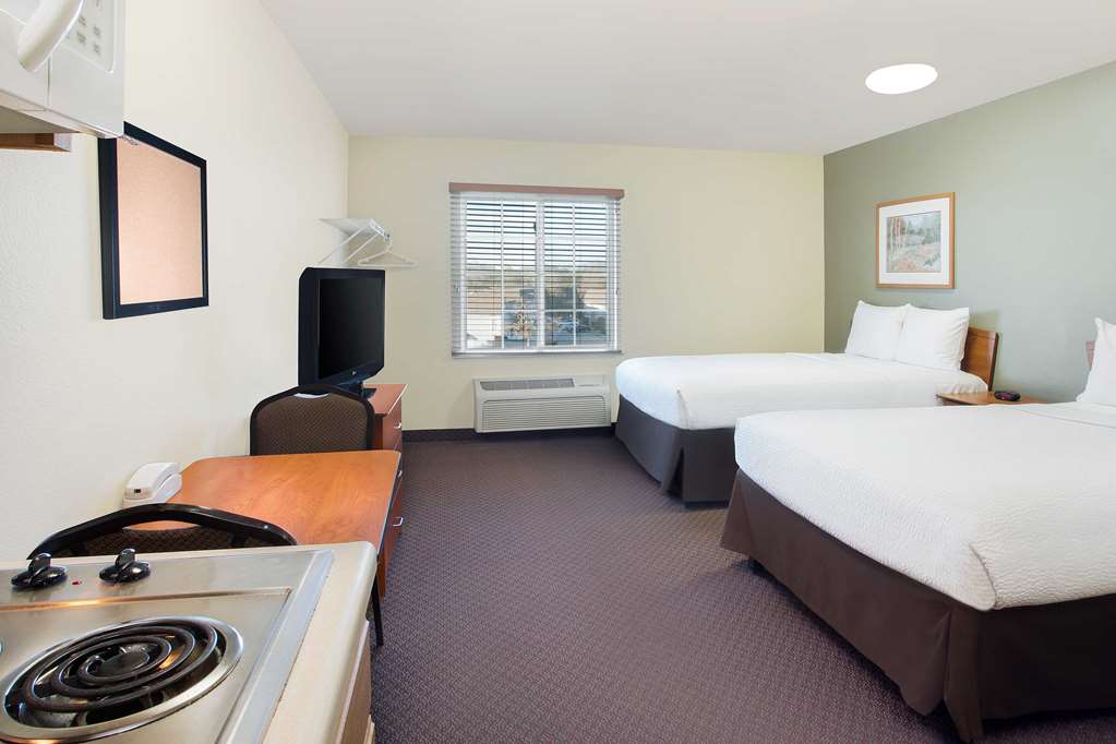 WoodSpring Suites Baton Rouge East I 12 - photo 11