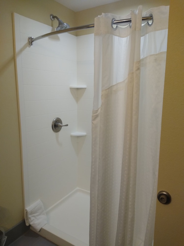 Holiday Inn Express & Suites Colorado Springs Central by IHG - photo 36