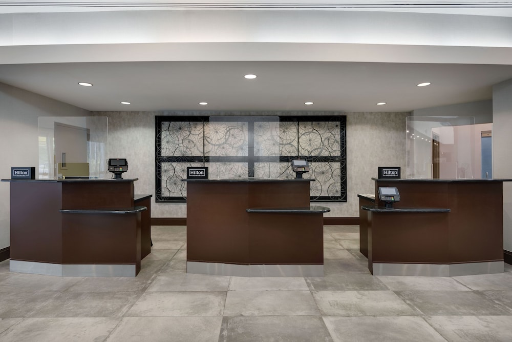 Embassy Suites by Hilton Detroit Troy Auburn Hills - photo 5
