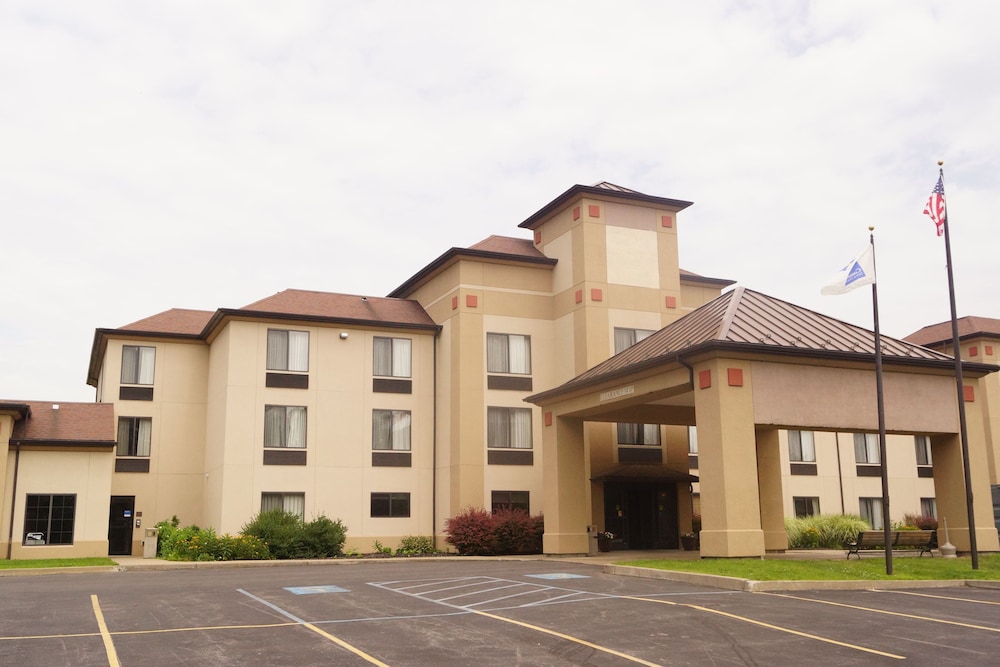City Express by Marriott Milford Cooperstown - photo 54
