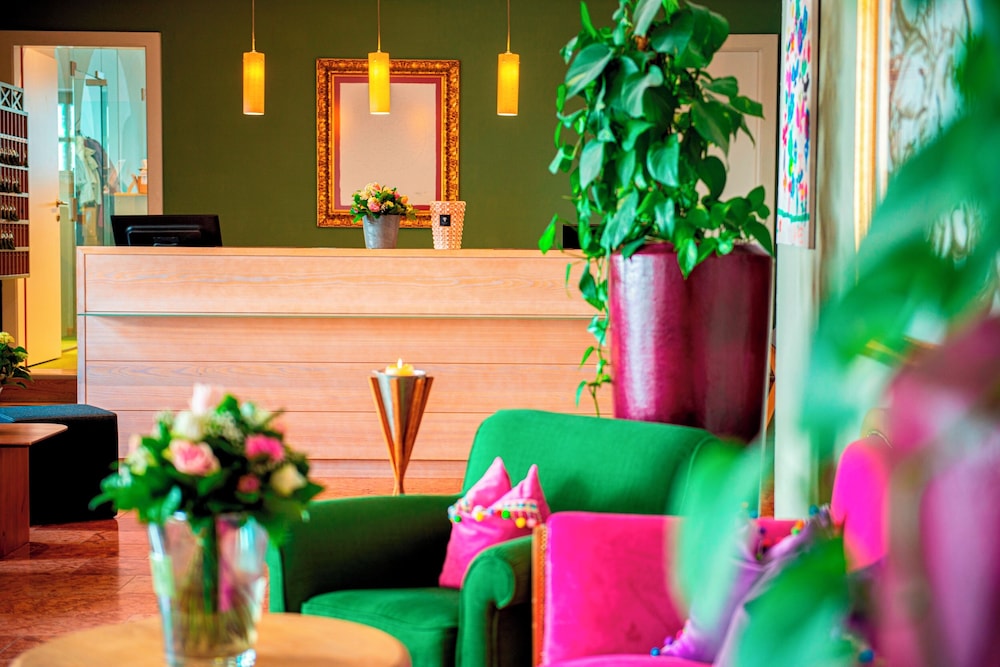 Romantik Spa Hotel Elixhauser Wirt — 4-Star Luxury Hotel in Elixhausen, Austria