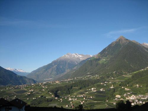 Ferienwohnungen Preiss — 4-Star Luxury Hotel in Scena, Italy