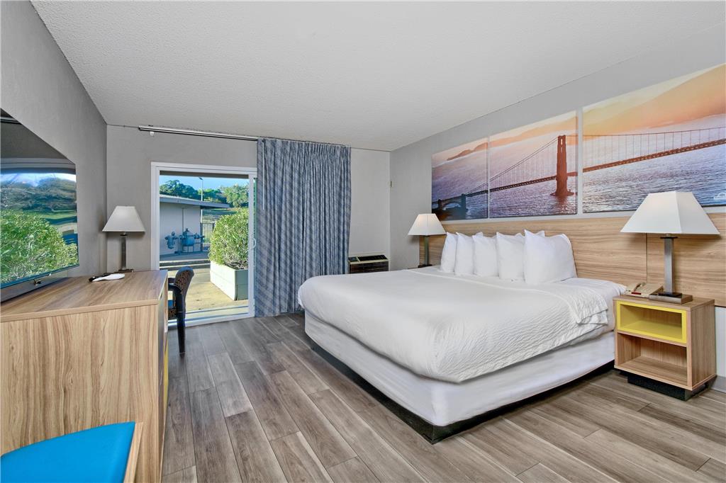 Days Inn by Wyndham Novato San Francisco - photo 35