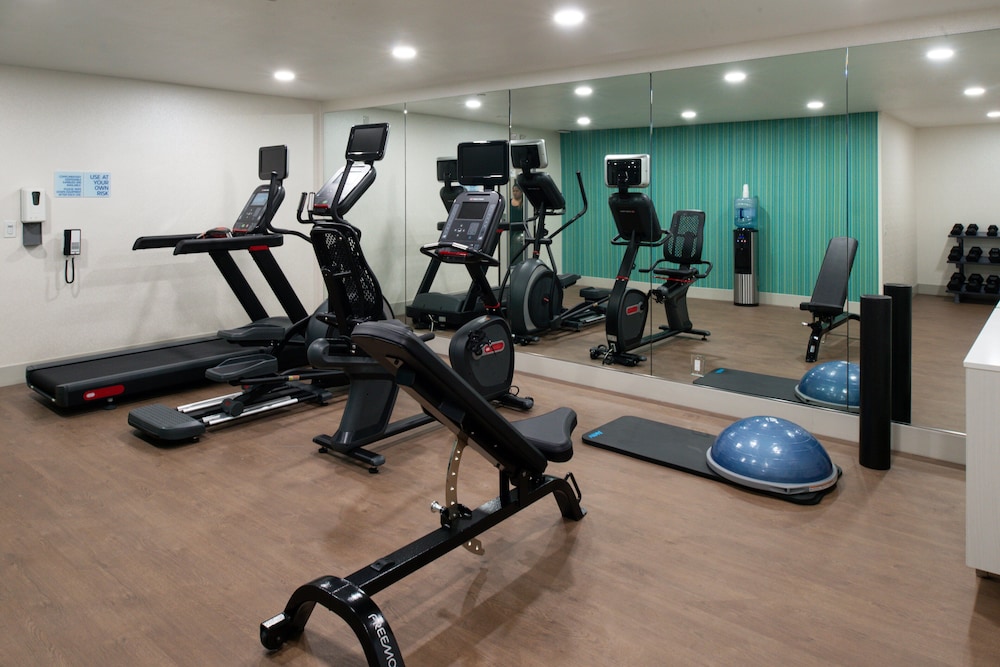 Holiday Inn Express Santa Rosa North by IHG - photo 22