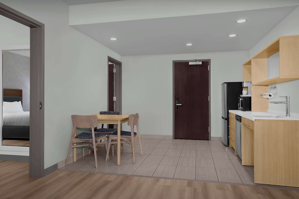 Home2 Suites by Hilton Clarksville Ft. Campbell - photo 15