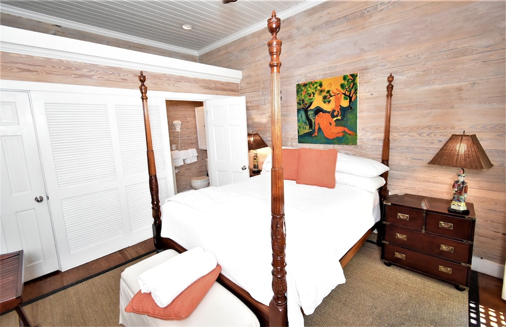 Simonton Court Historic Inn & Cottages - photo 137