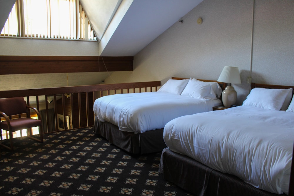The Highlands at Harbor Springs - photo 31