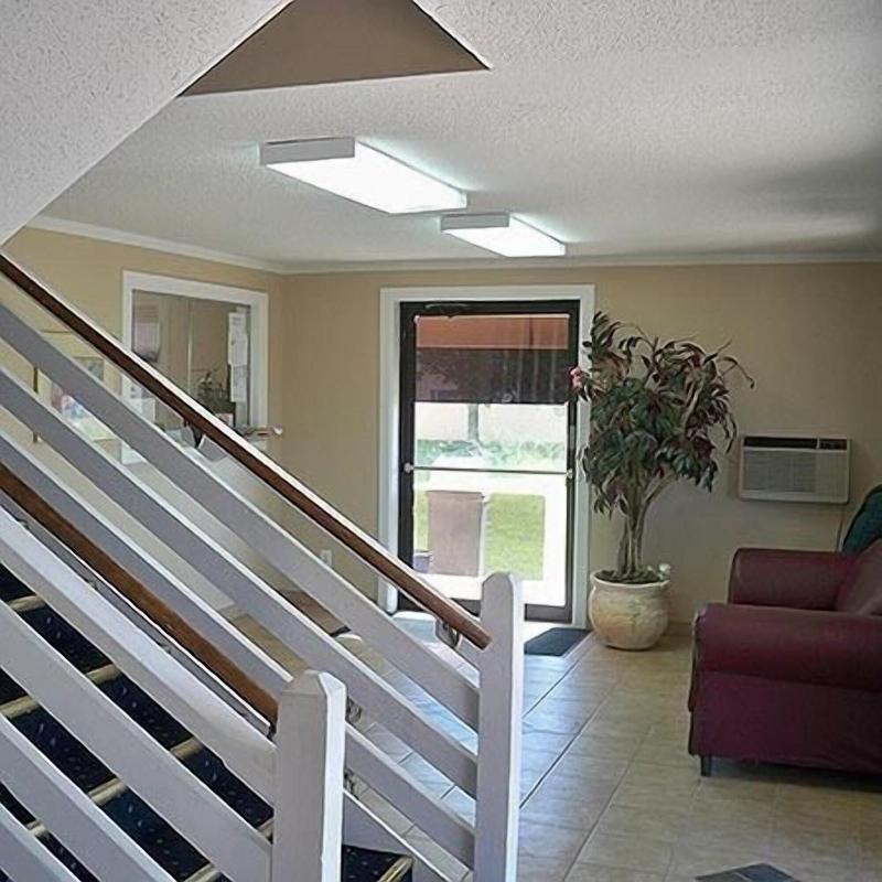 Knights Inn Wentzville MO - photo 22