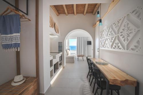 Sfakia Seaside luxury Suites — 4-Star Luxury Hotel in Chora Sfakion, Greece