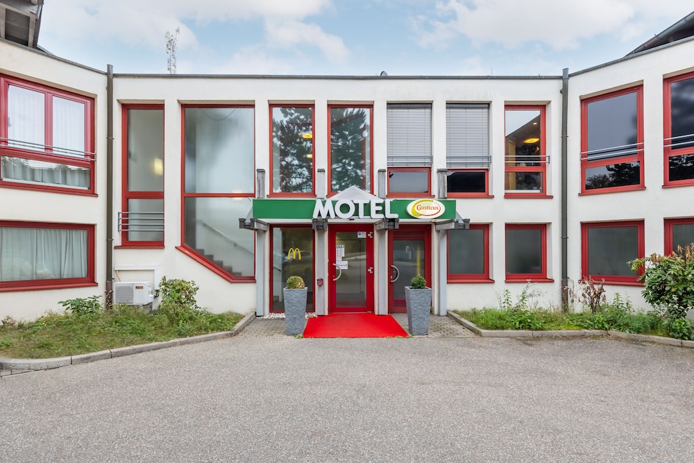 Autobahnrasthaus und Motel Baden Baden in Baden-Baden, Germany