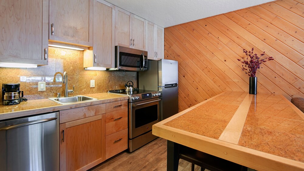 Donner Lake Village Resort - photo 22
