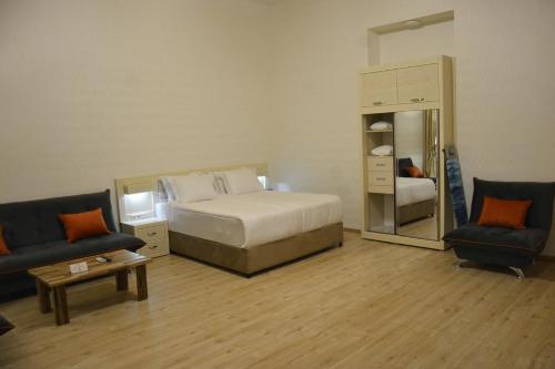 Tovstonogovi Street Apartment — 4-Star Luxury Hotel in Tbilisi, Georgia