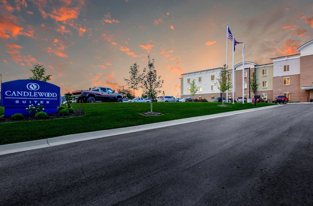 Candlewood Suites Brighton by IHG - photo 33