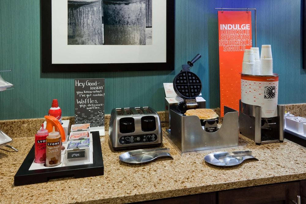 Hampton Inn North Sioux City - photo 31