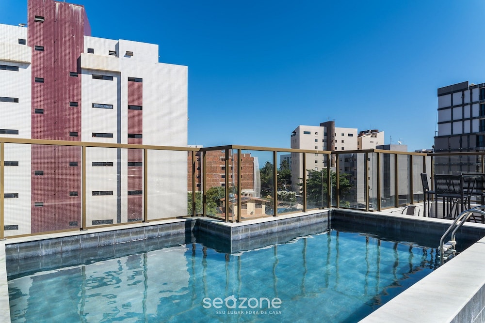 Apto a 2 min da Praia em cond. c piscina PTA0104 — 4-Star Luxury Hotel in Cabedelo, Brasil
