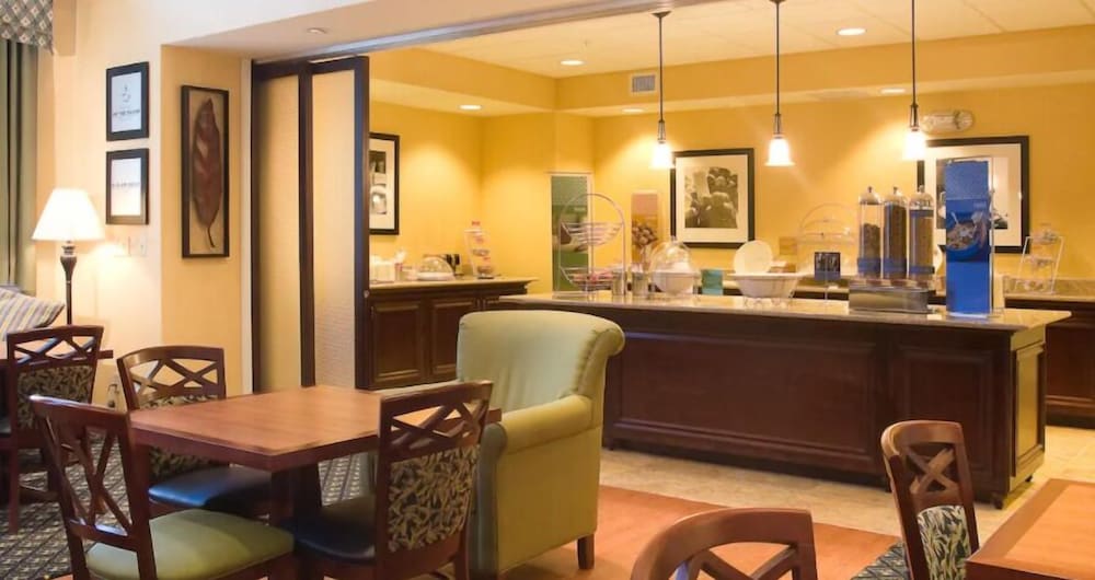 Hampton Inn & Suites Lake Wales - photo 10