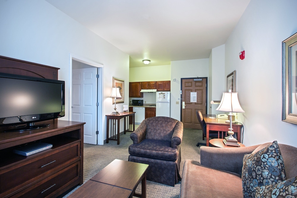 Staybridge Suites Rockford by IHG - photo 16