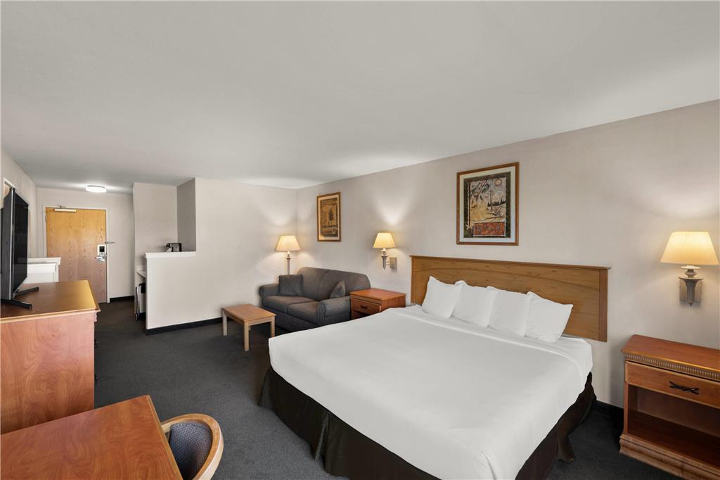 Rodeway Inn & Suites Tomahawk - photo 12