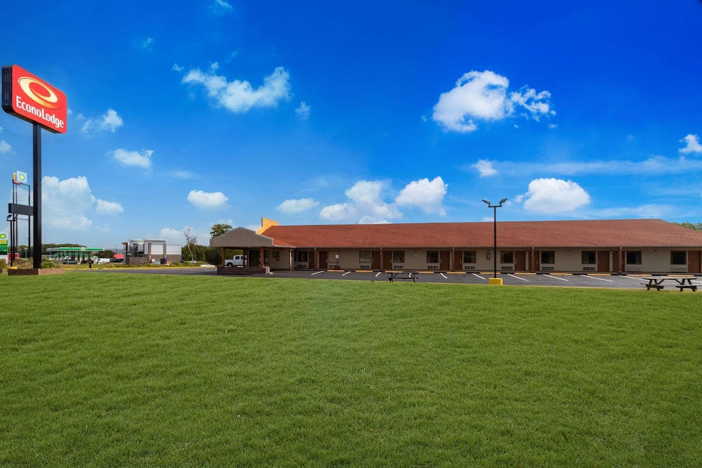 Econo Lodge Cornersville I 65 - photo 37