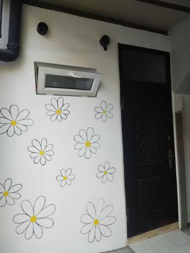 4 Chocolate Apartments In Old Tbilisi