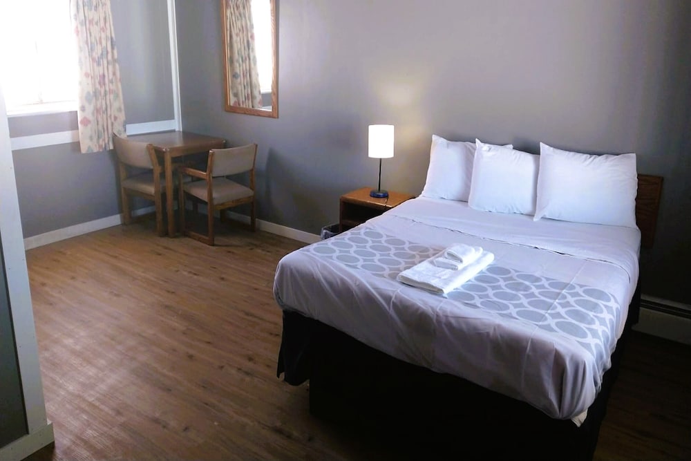 Love Hotels Desert Inn Boysen Canyon - photo 7