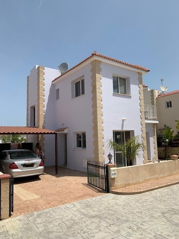 Stylianos Villa