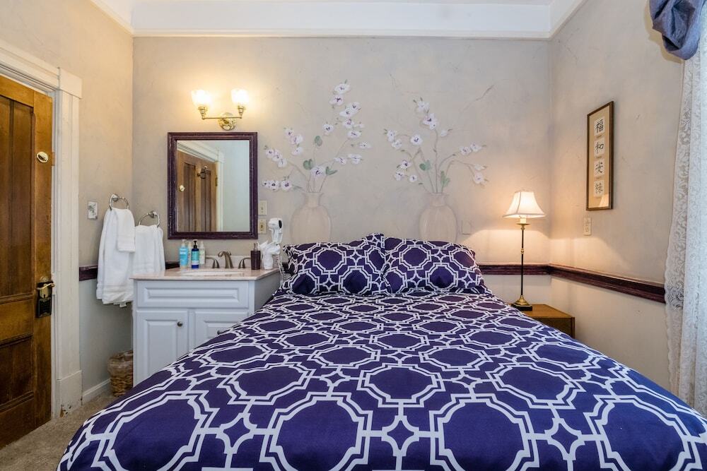 Madison Street Inn - photo 3