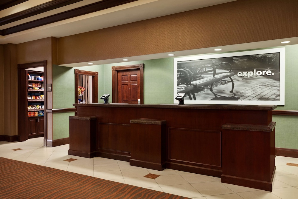 Hampton Inn & Suites Washington Dulles International Airport - photo 4