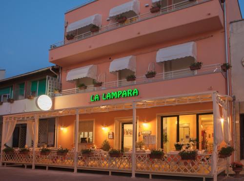 Albergo La Lampara — hotel in Cecina