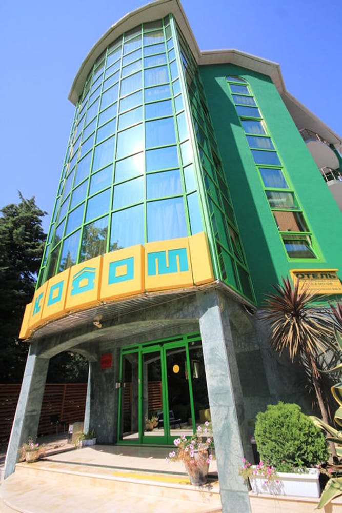 Ekodom Sochi Hotel - last minute hotel in Sochi