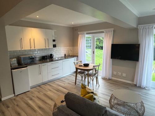 Grace Suite charming 1 bed suite with Solar