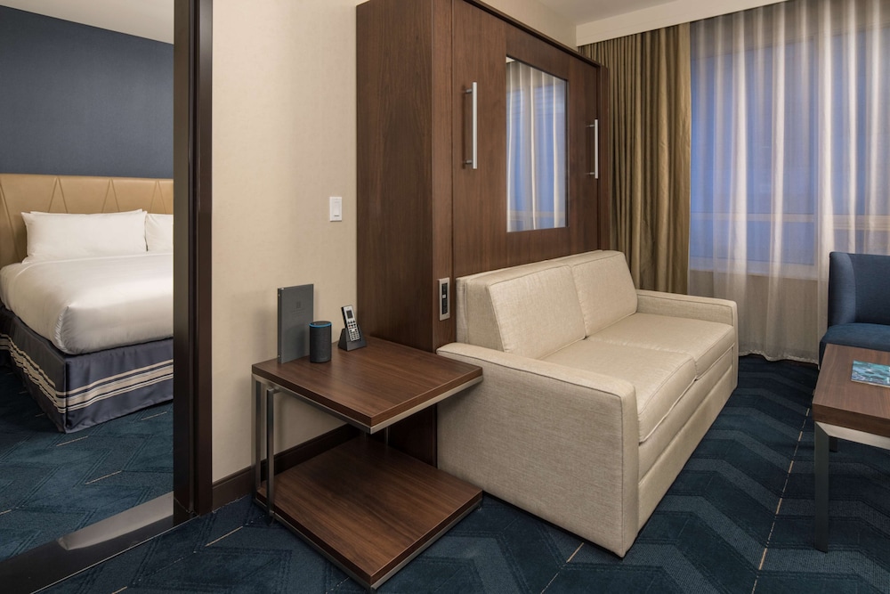 Embassy Suites by Hilton Seattle Downtown Pioneer Square - photo 56
