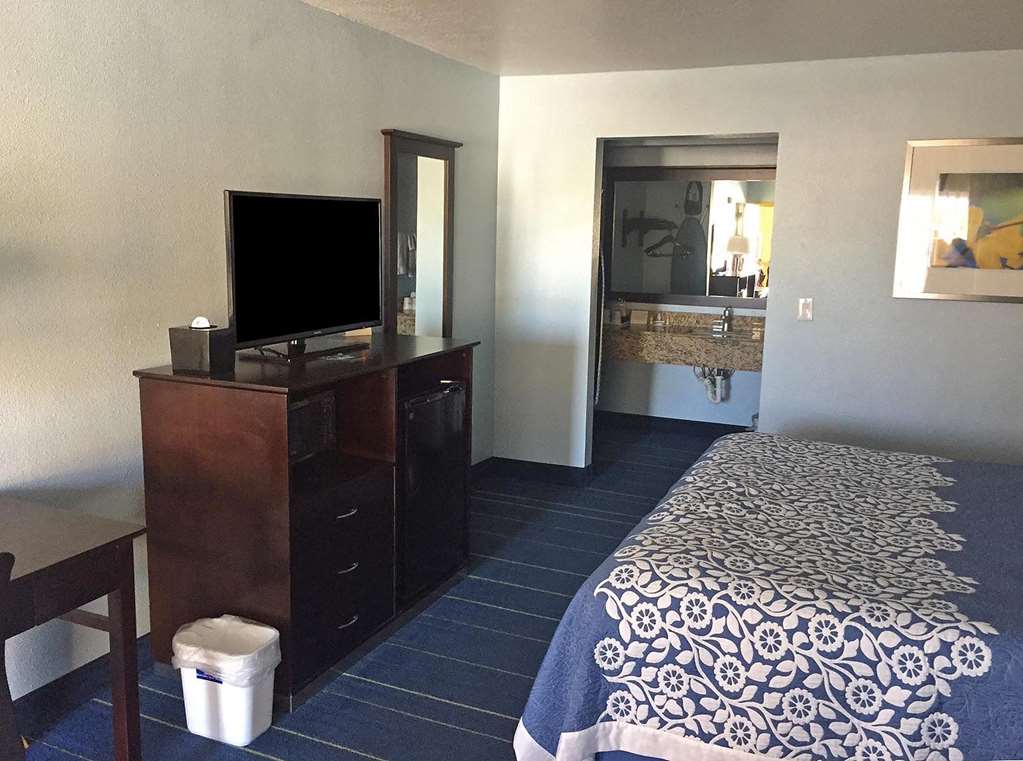 Americas Best Value Inn Bishop Kingsville - photo 10
