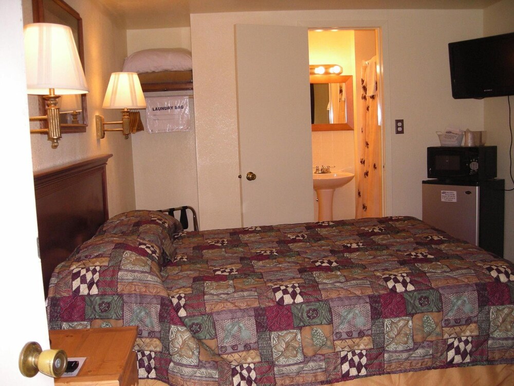 Falls Motel - photo 17