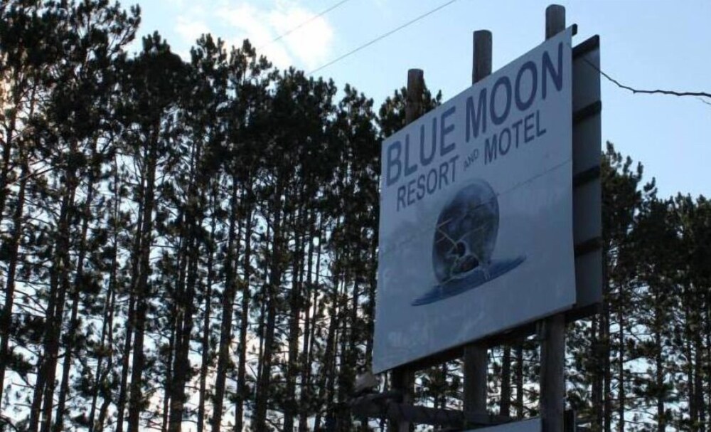 Blue Moon Resort and Motel - photo 38