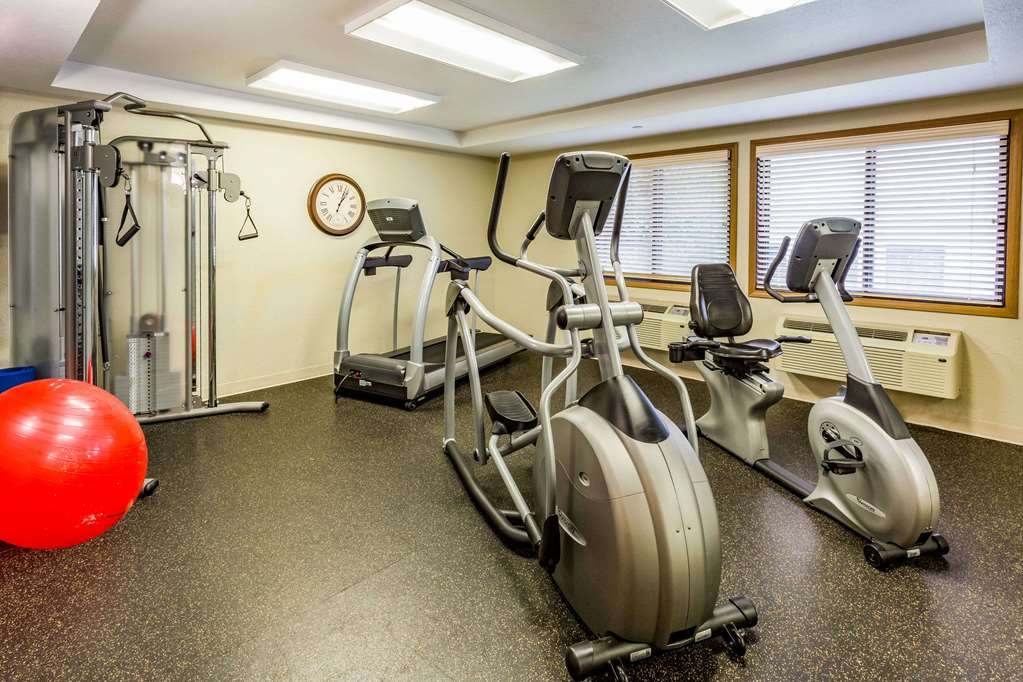 AmericInn by Wyndham Duluth South Black Woods Event Center - photo 6