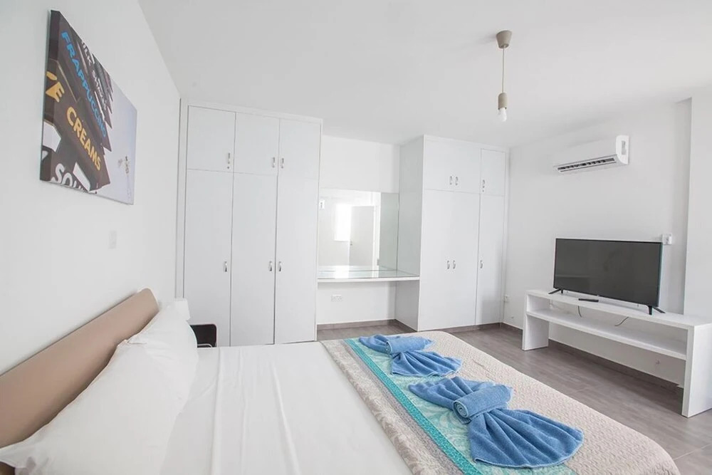 Villa Ochosto Loux Fabulous 5 Bedroom Protaras Villa With Private Pool