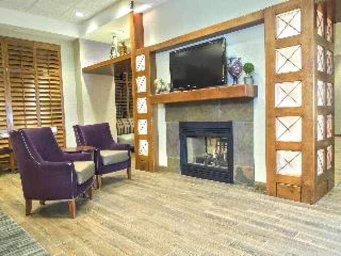 Hampton Inn Tooele - photo 8