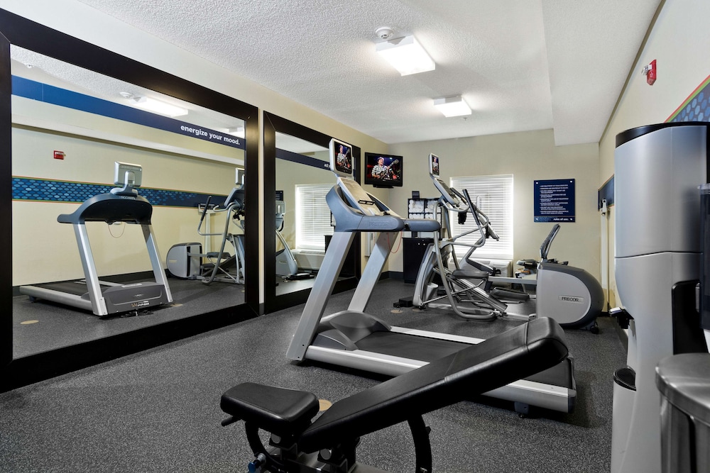 Hampton Inn Statesville - photo 46