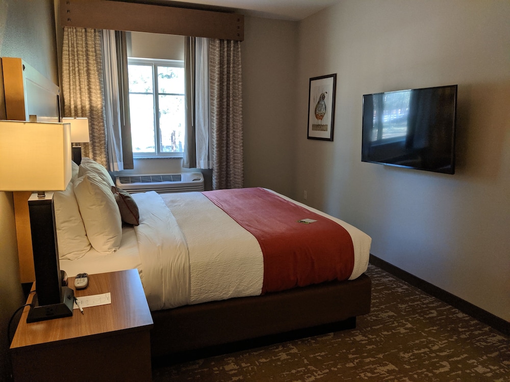 GrandStay Hotel & Suites Sisters - photo 10