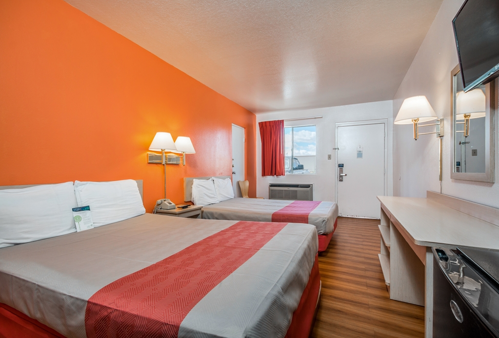 Motel 6 Van Horn TX - photo 10