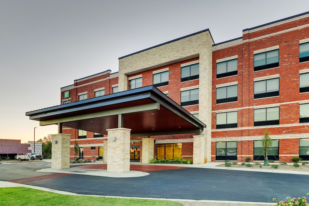 Holiday Inn Express Holly Springs Raleigh Area by IHG - photo 49