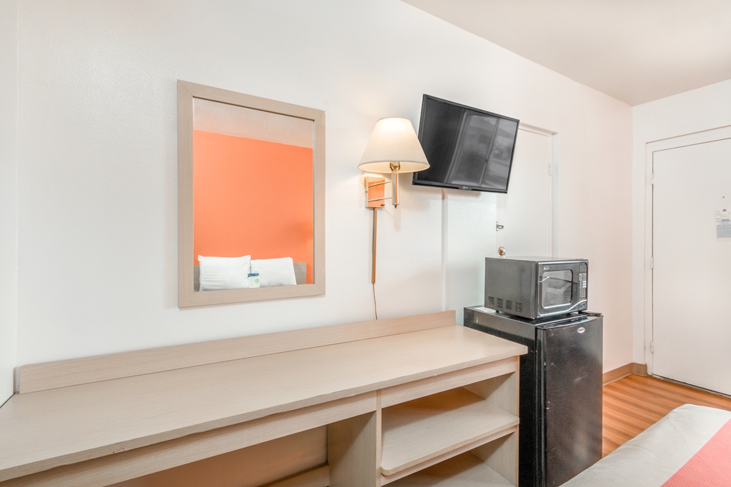 Motel 6 Van Horn TX - photo 19