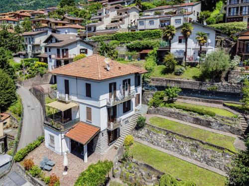 Wisteria Rooms on Lake Como — 4-Star Luxury Hotel in Como, Italy