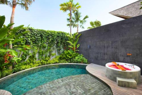 Wirasana 1 BR Private Pool Smart Villa With Jacuzzi — 4-Star Luxury Hotel in Canggu, Indonesia