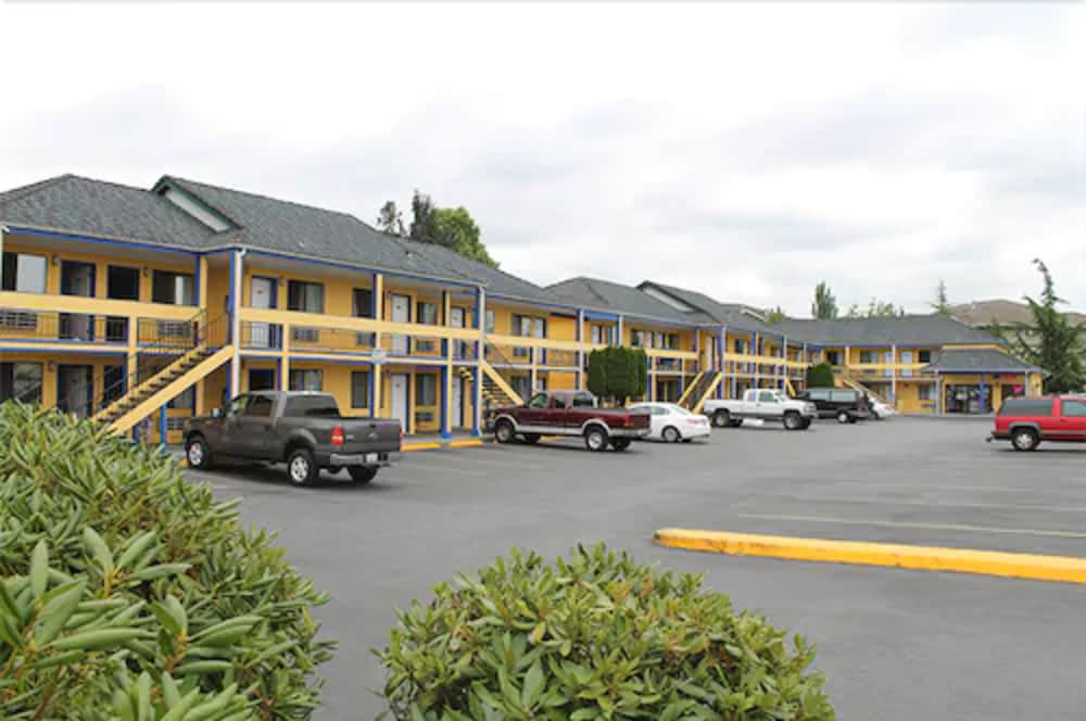 Sumner Motor Inn - photo 17