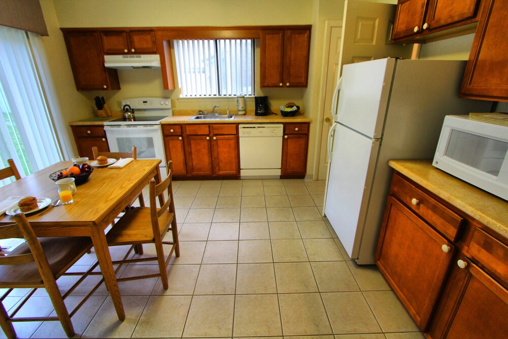 Brewster Green Resort - photo 12