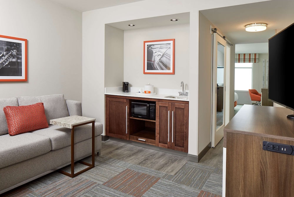 Hampton Inn & Suites Atlanta Midtown - photo 29