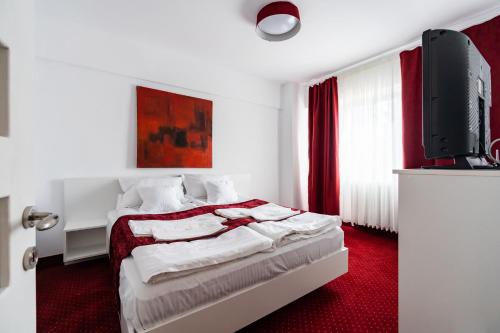 Luna Rosie — 4-Star Luxury Hotel in Deva, Romania