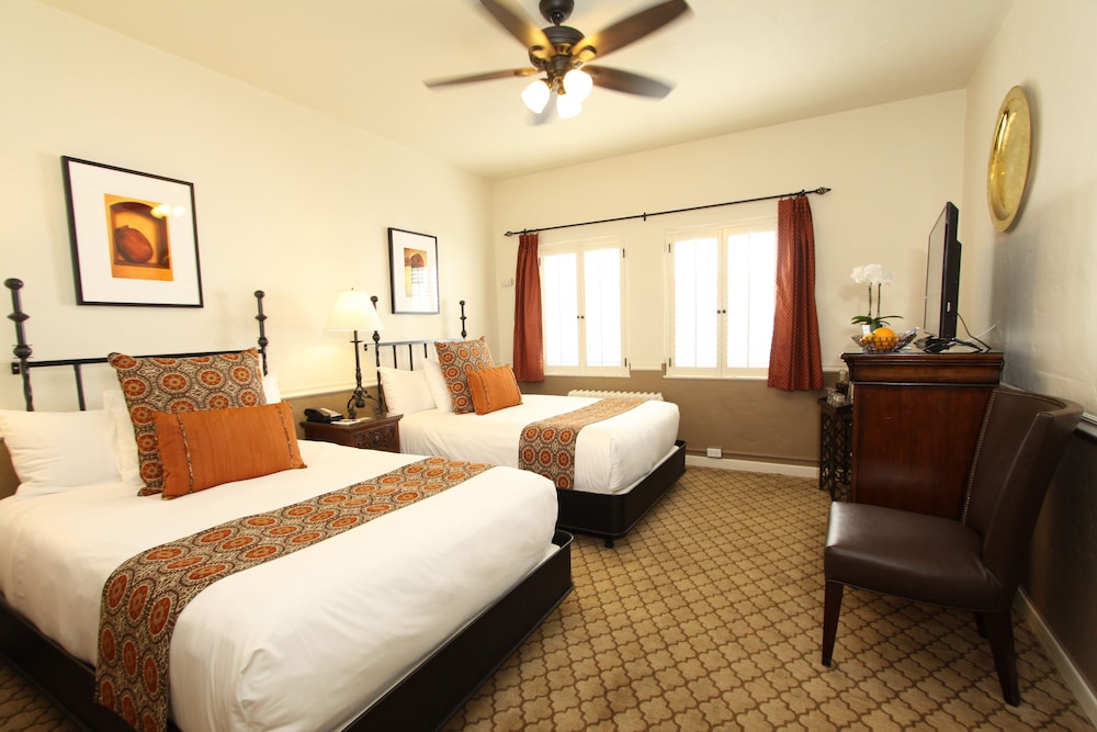 Cypress Inn - photo 29